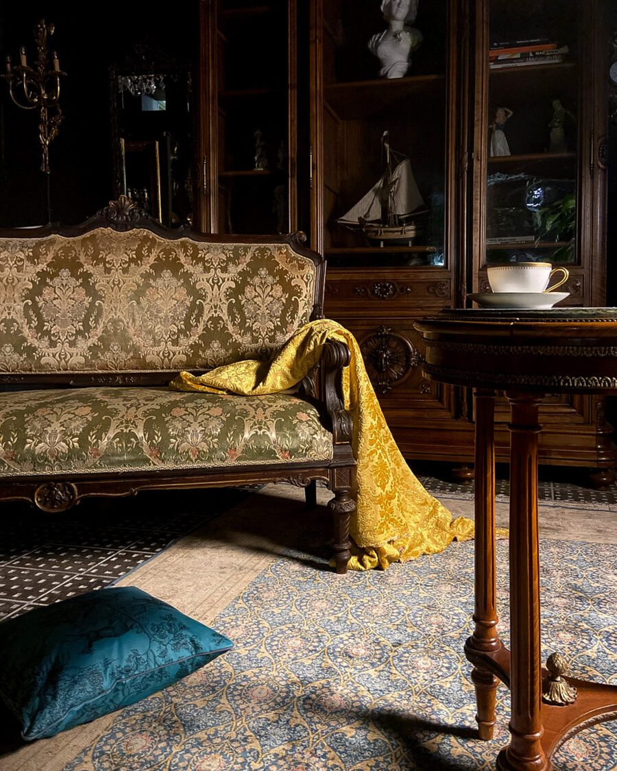 Ткани, ковры, гобелены