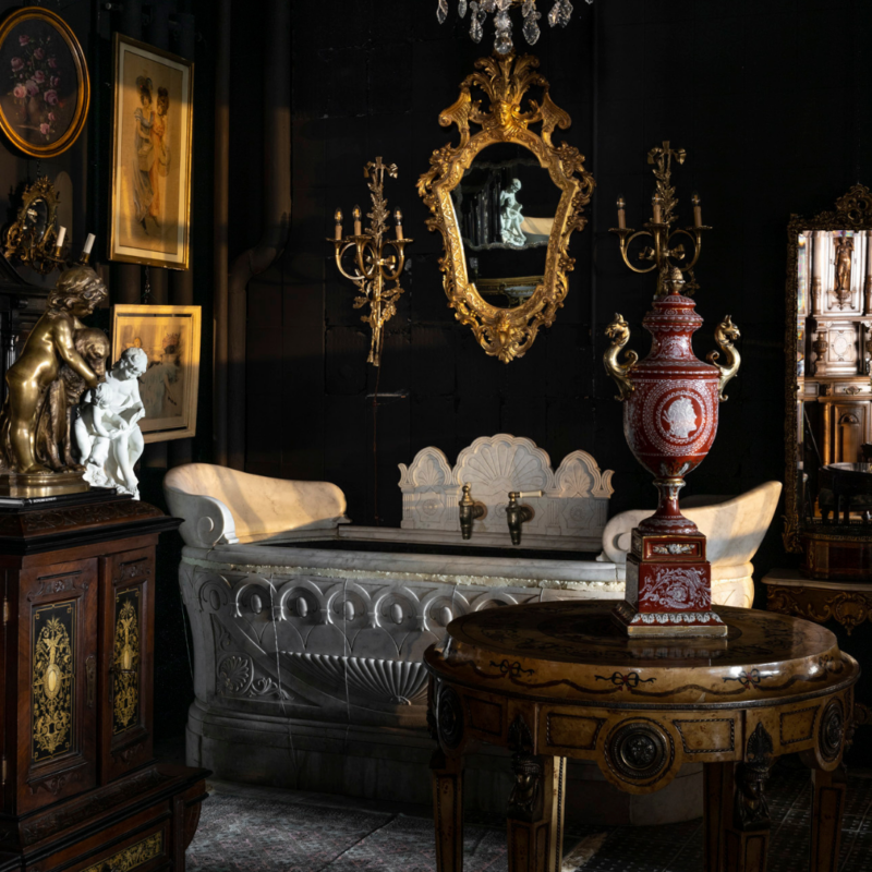 Коллекционный антиквариат