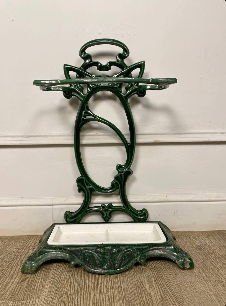 Антикварные вешалки и зонтницы