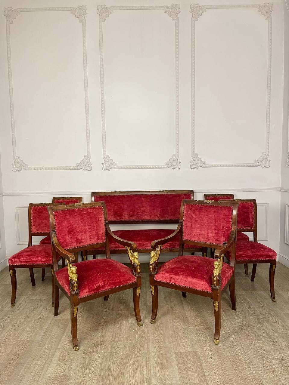 Антикварный гарнитур мягкой мебели Ампир