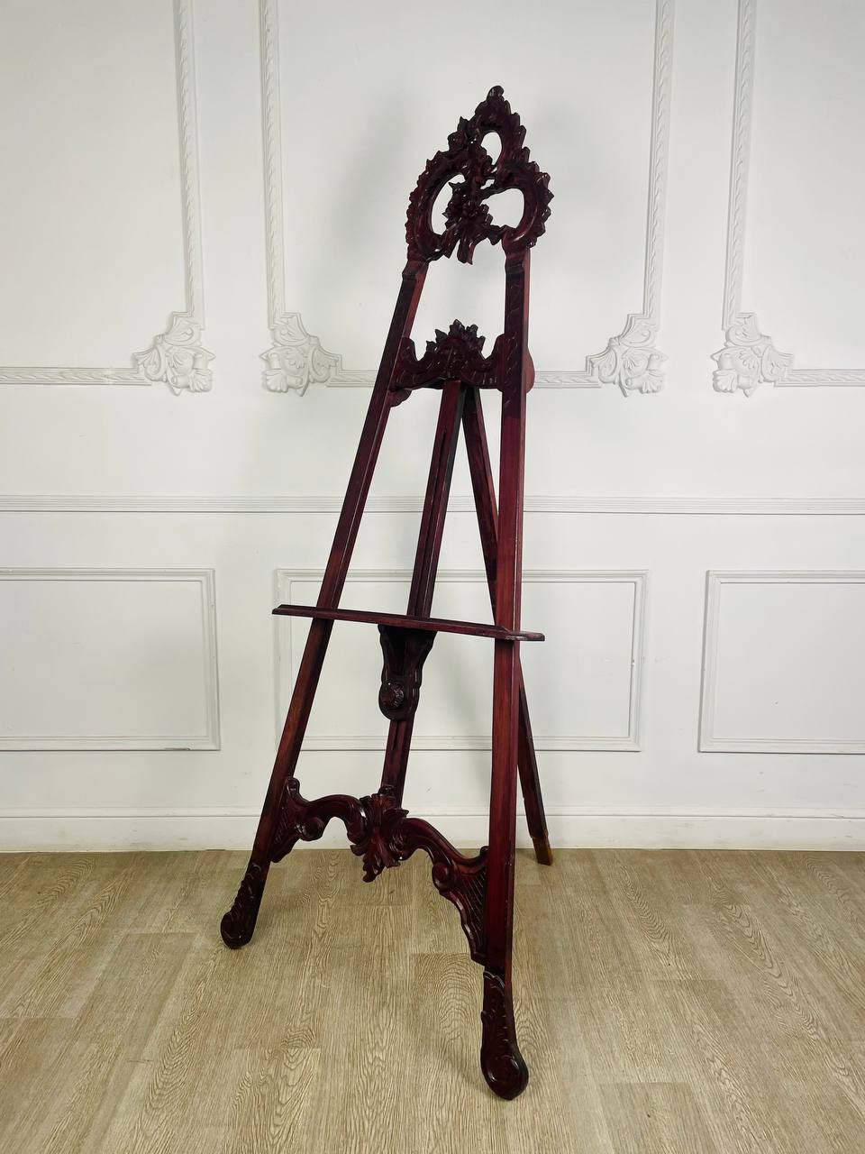 Антикварный мольберт