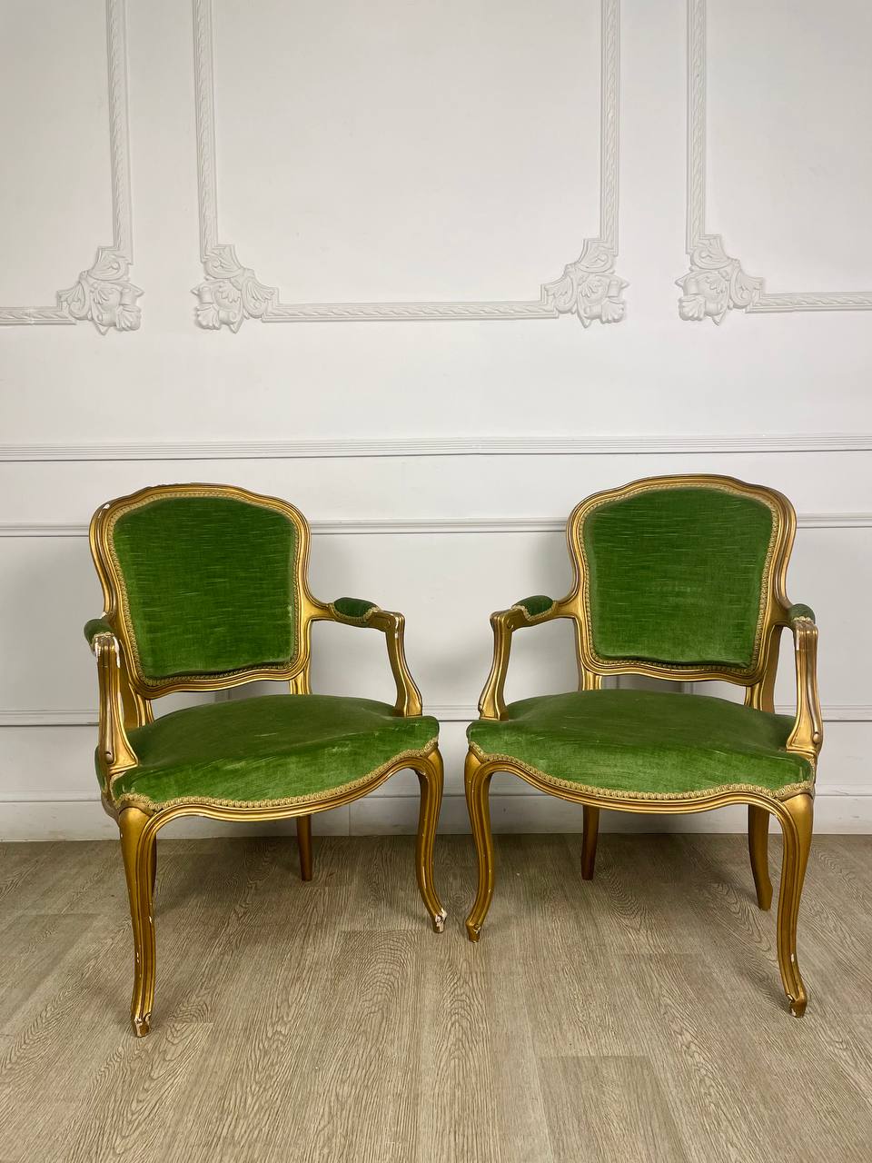 Пара Полукресел «Изумруд и золото»