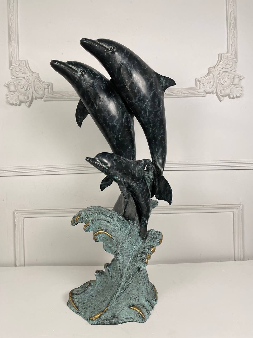 Винтажная  скульптура-фонтан «Дельфины»