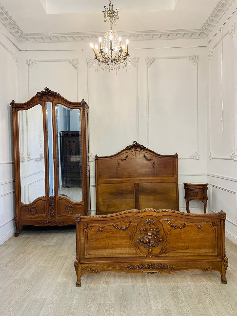 Спальный гарнитур «Корзинка с цветами».