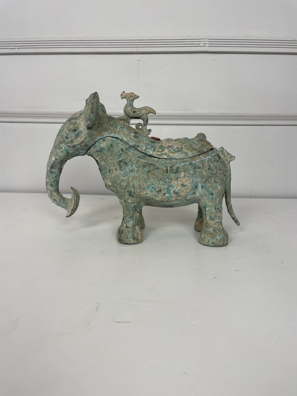 Антикварный сосуд