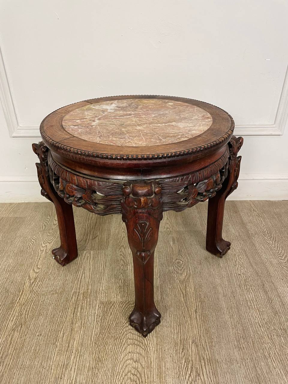 Столик в стиле Шинуазри