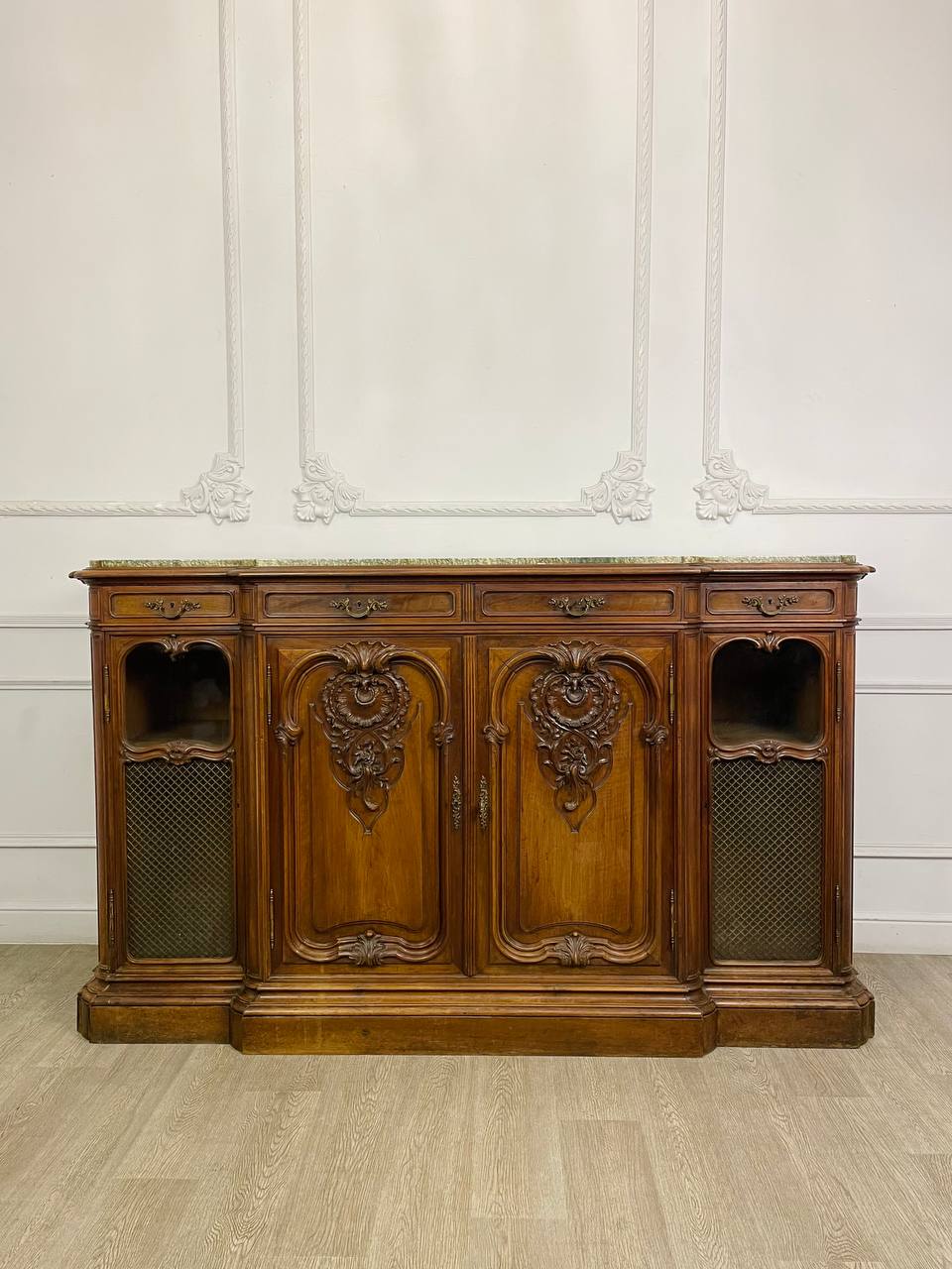 Дрессуар (анфилада) в стиле Louis XV