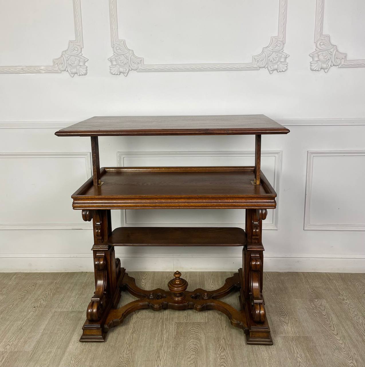 Десертный столик XIX века