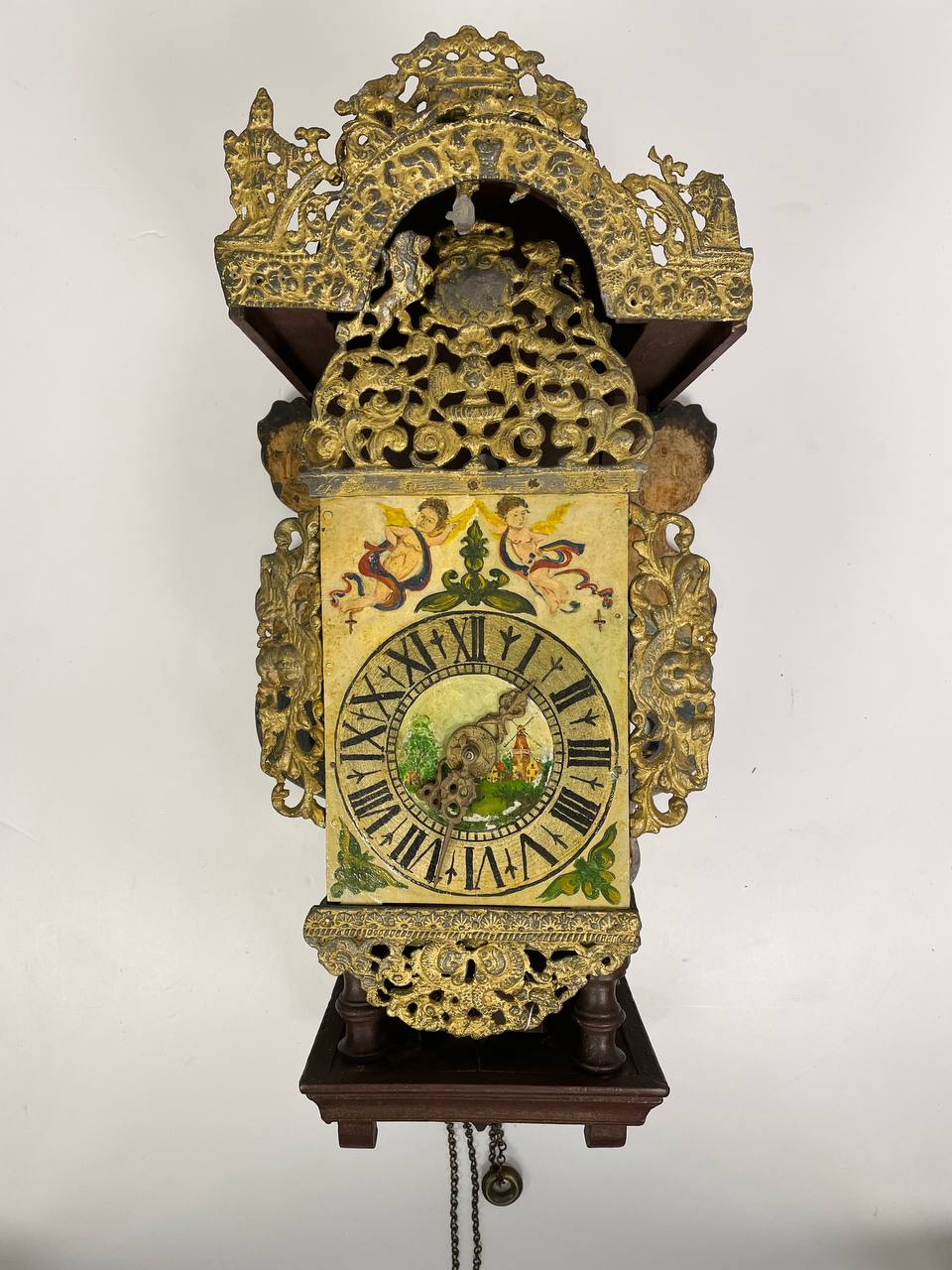 Настенные часы XVIII века