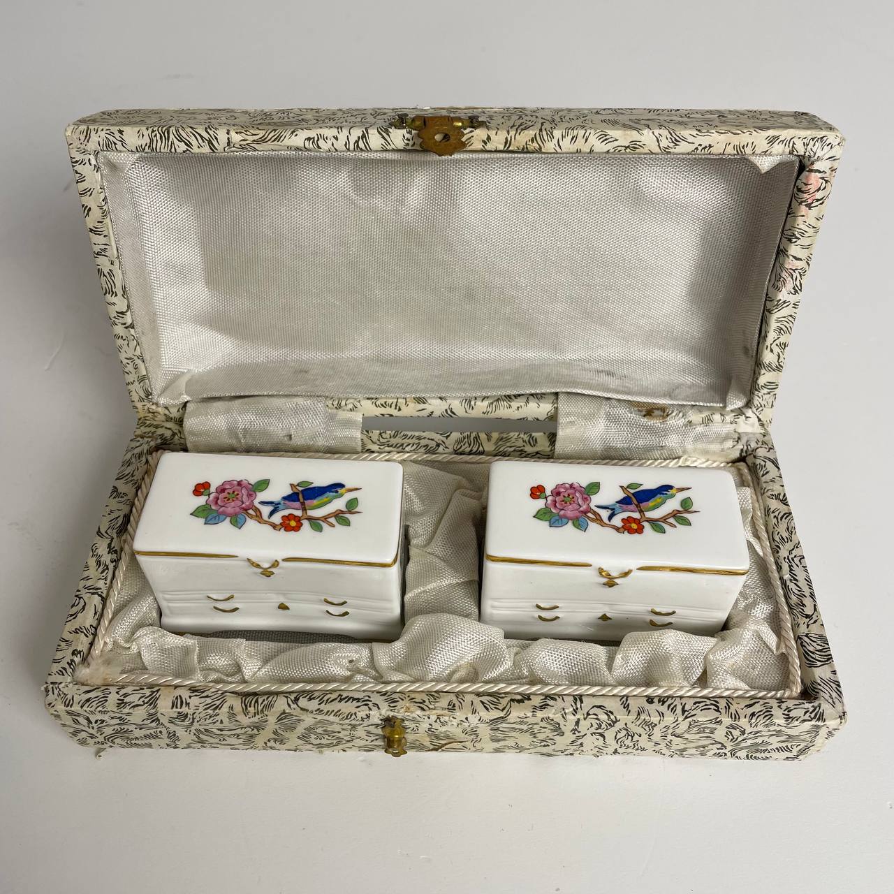 Винтажные подставки под приборы