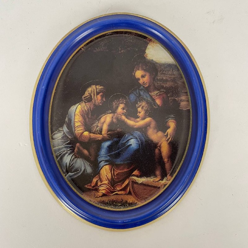 Фарфоровый медальон