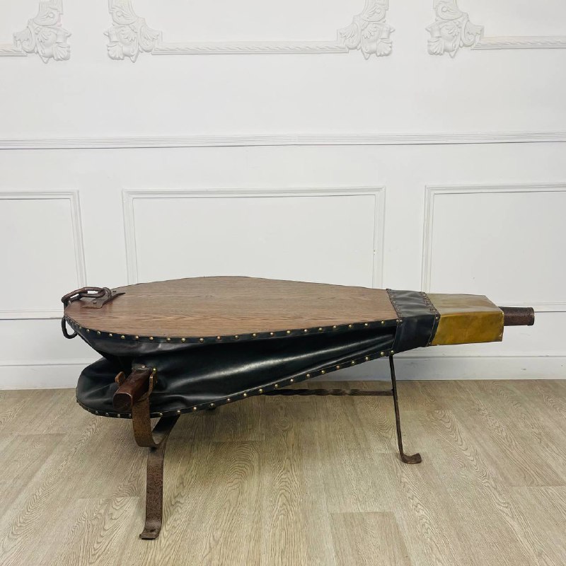 Журнальный столик