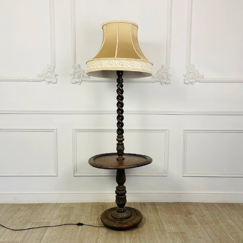 Антикварные торшеры