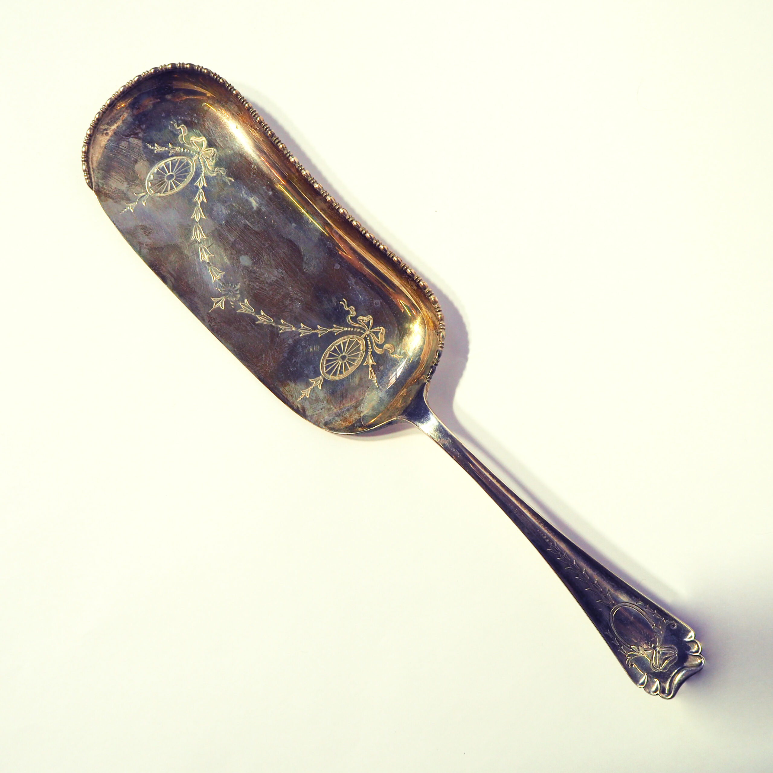 Лопатка антикварная сервировочная начала ХХ века.