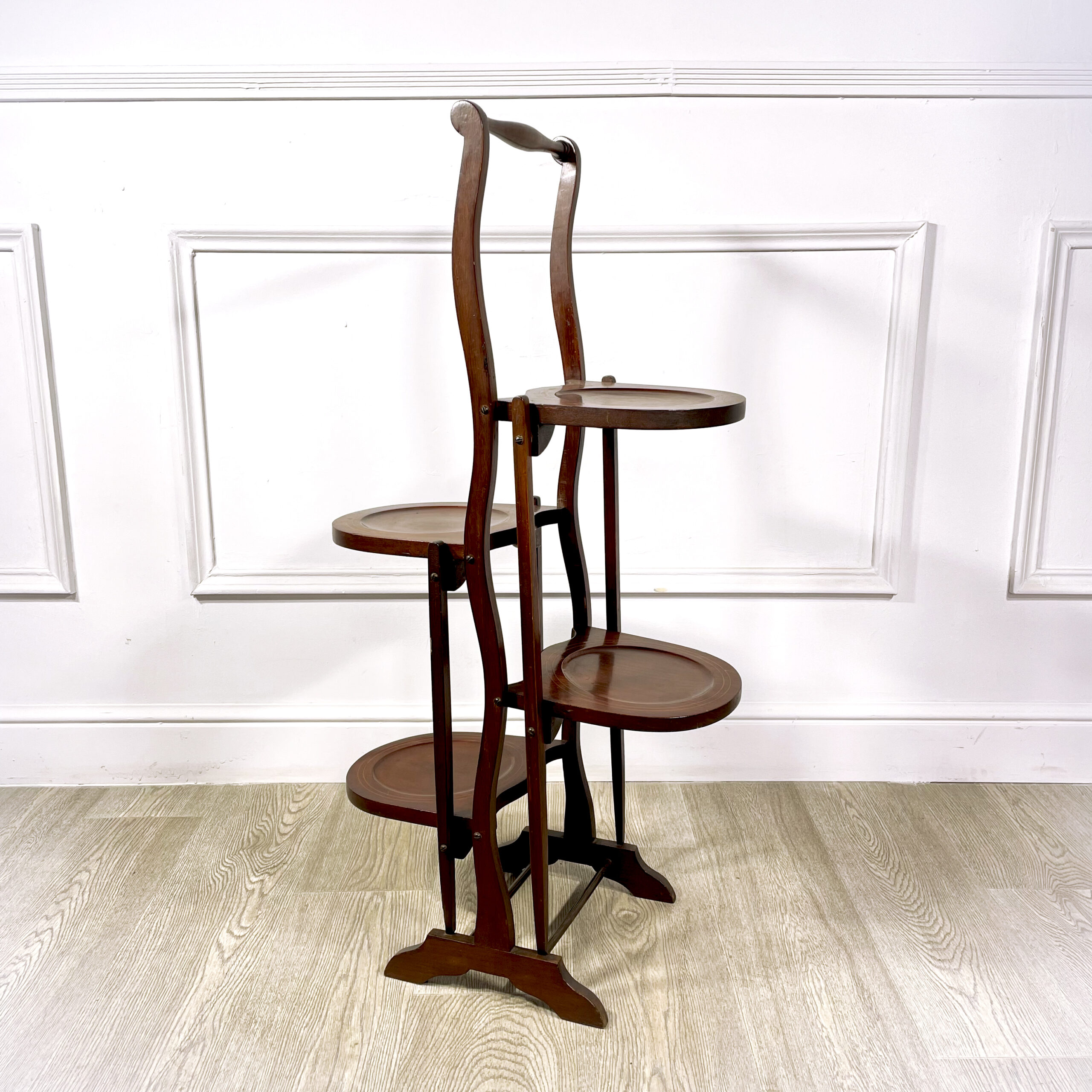 Антикварная подставка.