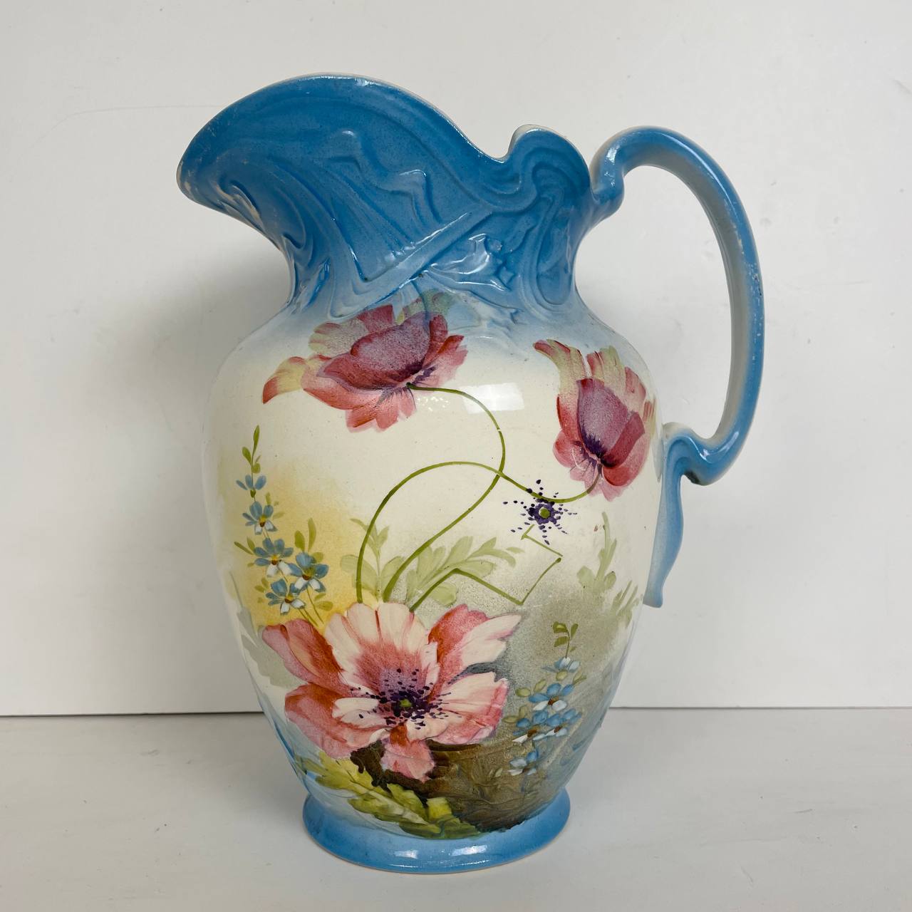 Большой антикварный кувшин Ар-Нуво начала XX века.