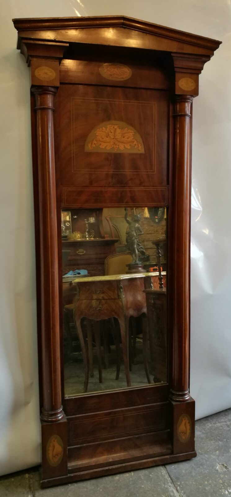 Антикварное зеркало Ампир.