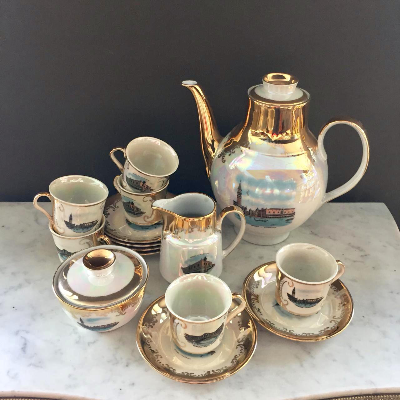 Кофейный сервиз антикварный, 15 предметов, вторая половина XX века.