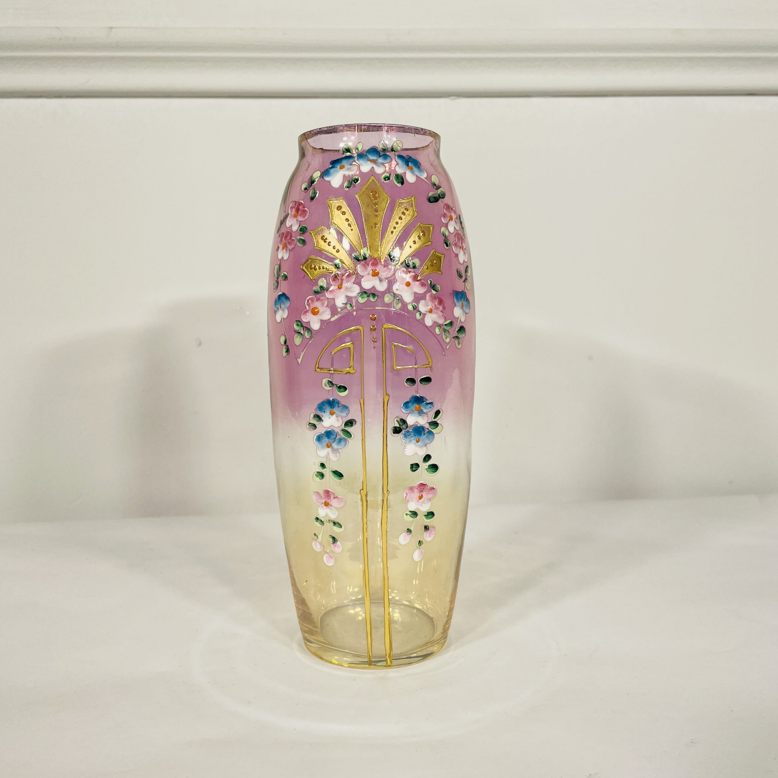 Вазочка антикварная первой половины XX века.