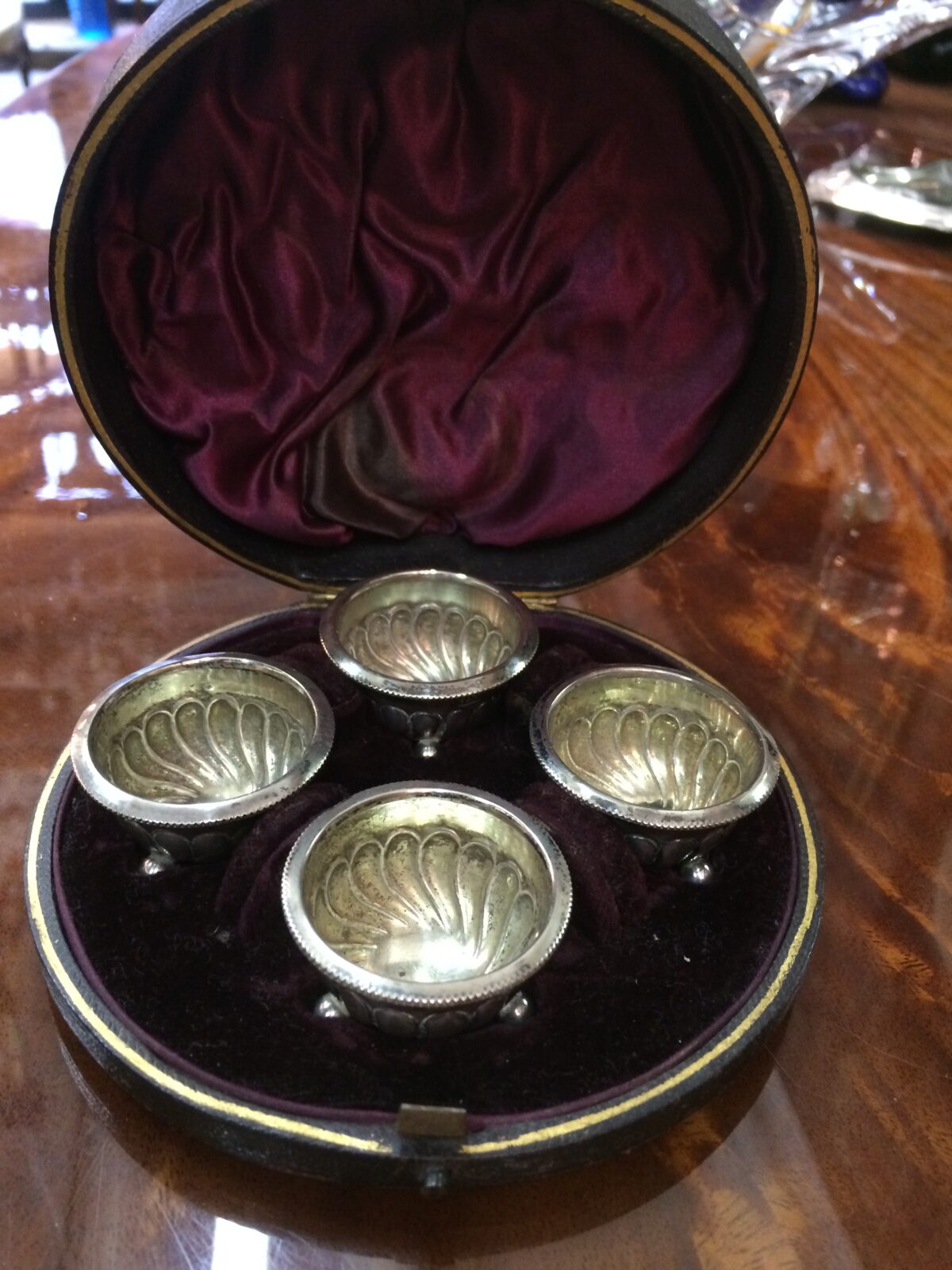 Набор из 4-х антикварных солонок.