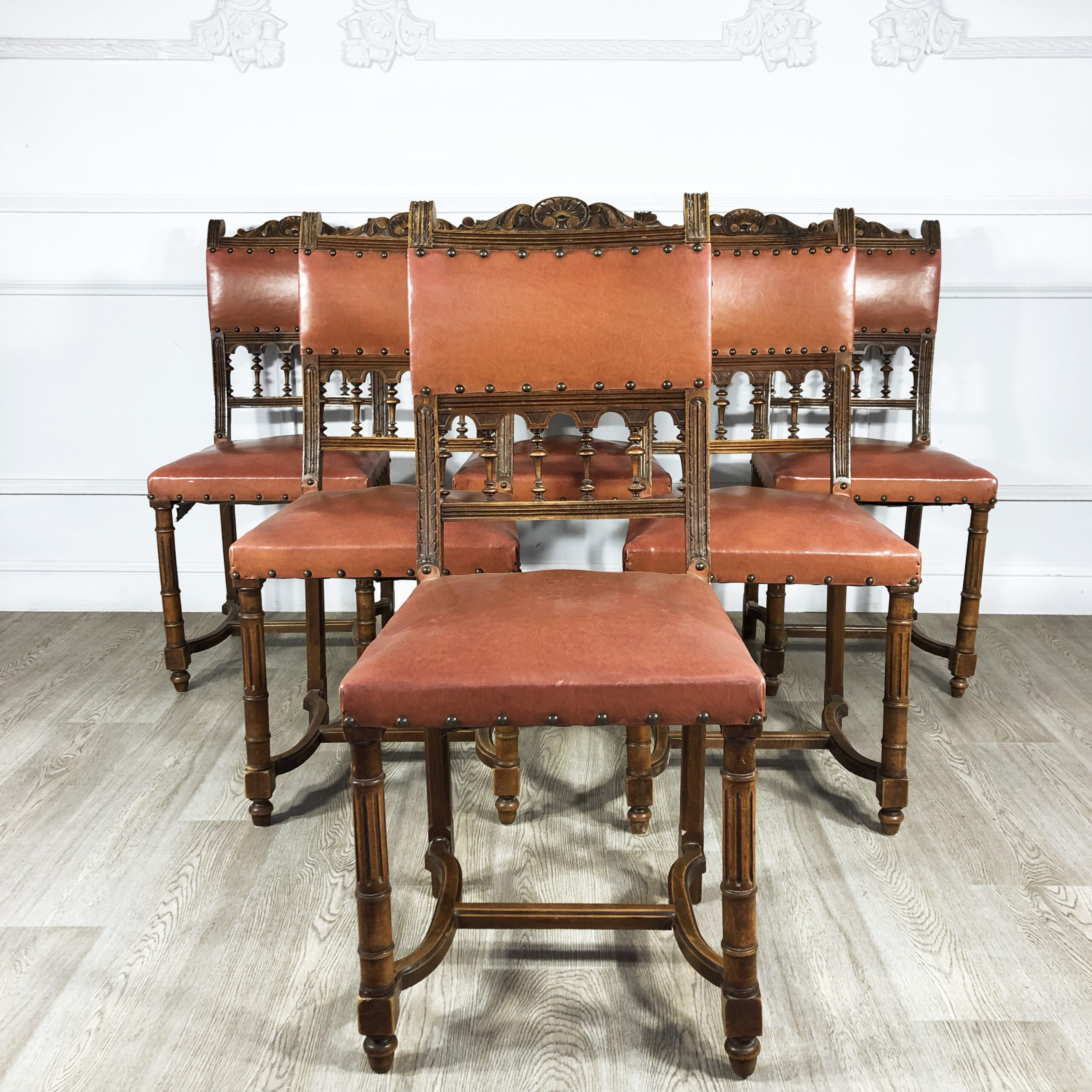 Стулья антикварные (гарнитур) 6 шт.