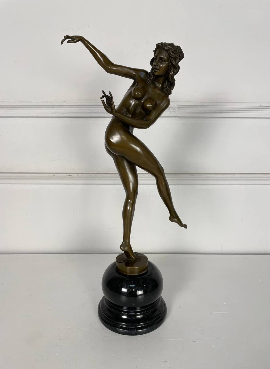 Бронзовая скульптура «Обнаженная танцовщица» P.Colline