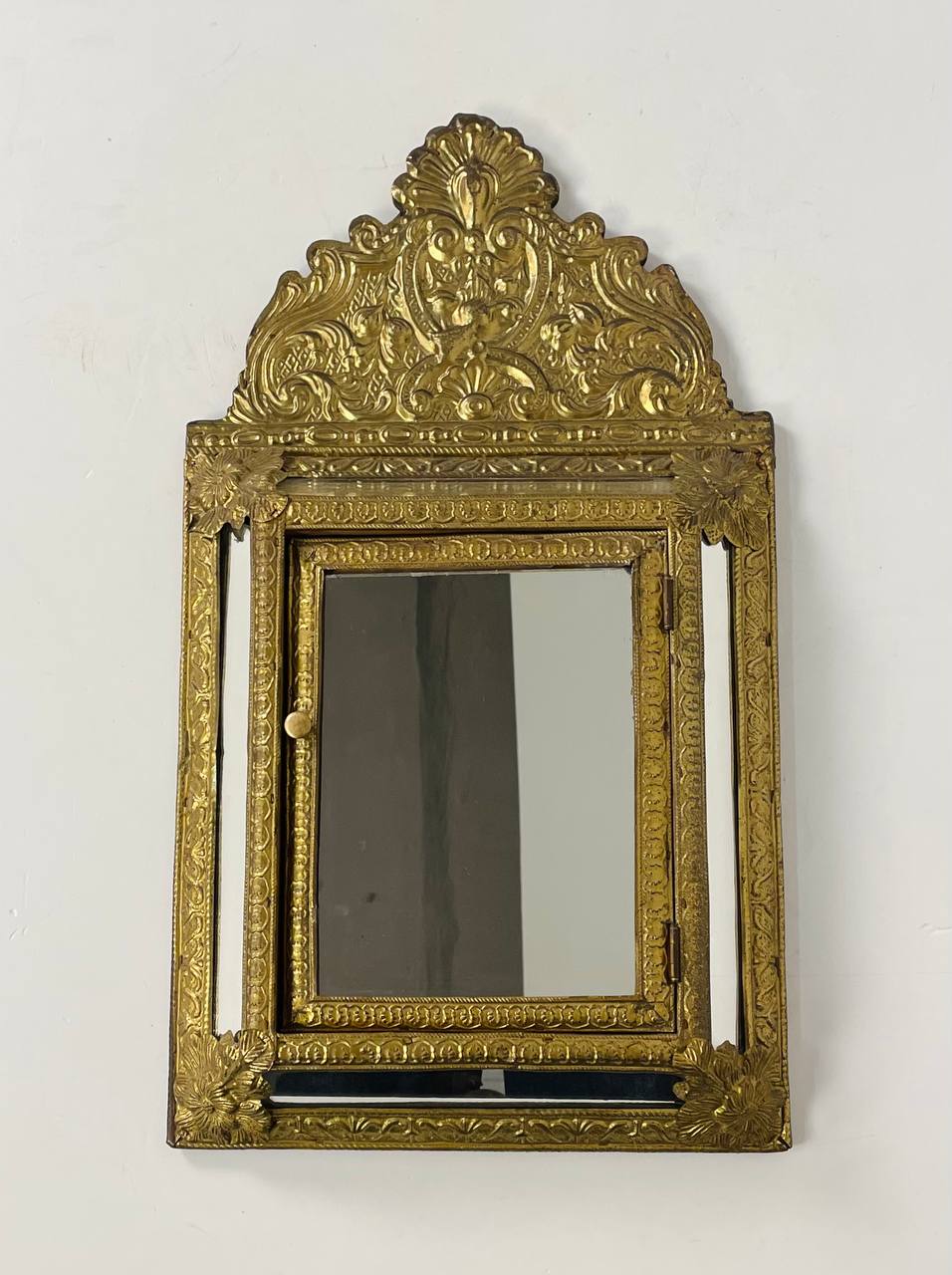 Антикварная ключница