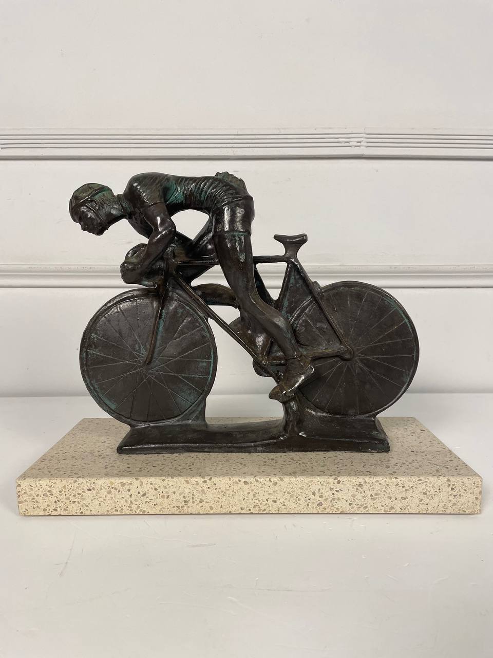 Бронзовая скульптура «Велосипедист»