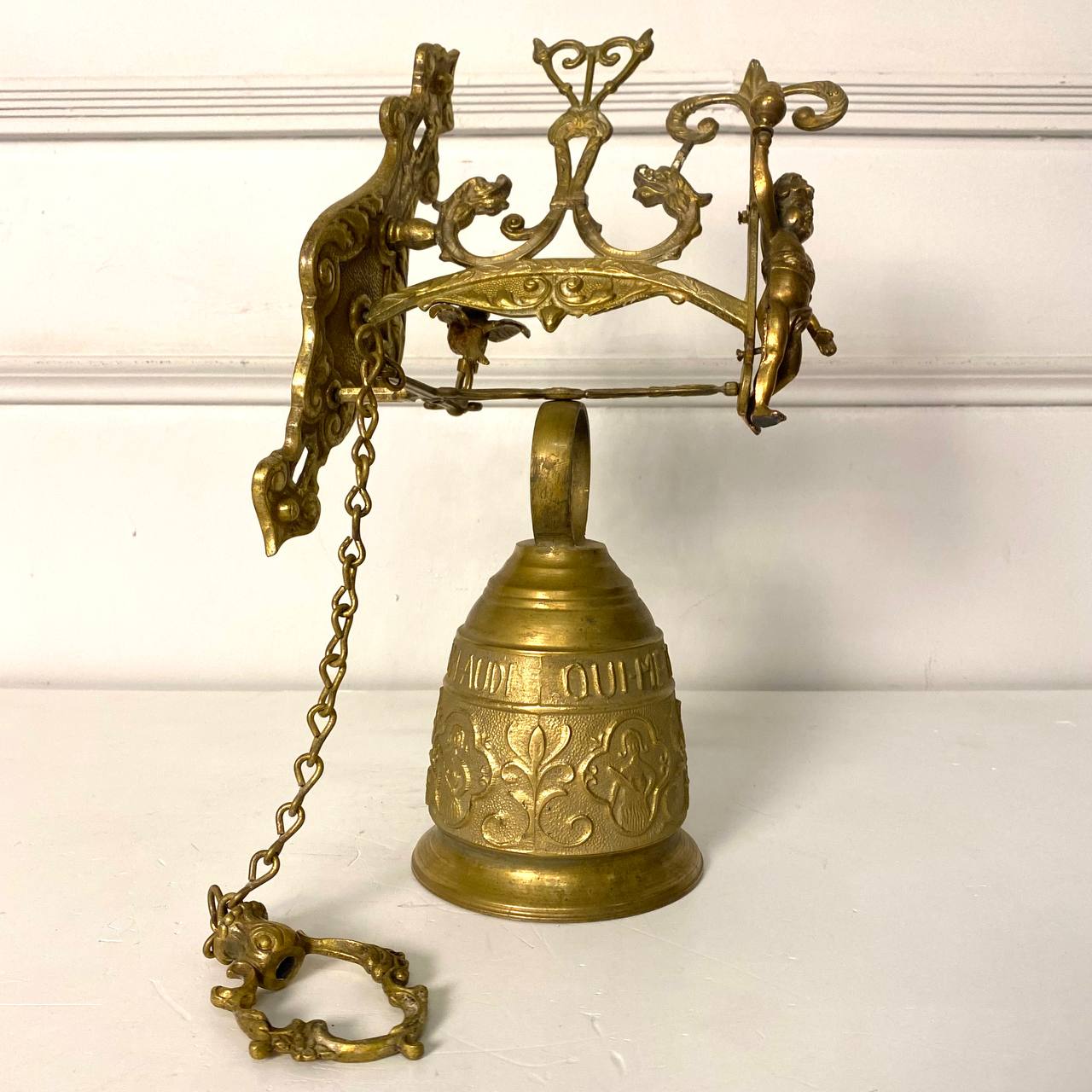 Дверной колокол.