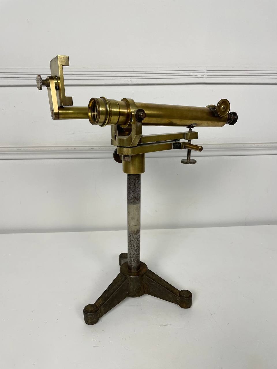 Антикварная подзорная труба