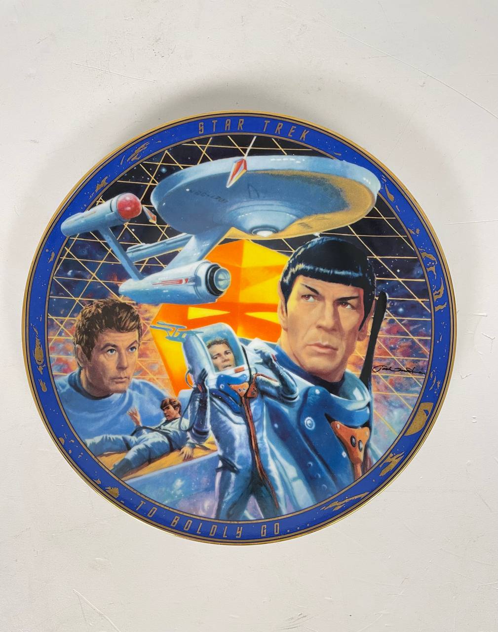 Фарфоровая тарелочка «Star Trek», The Tholian Web, Hamilton Collection.